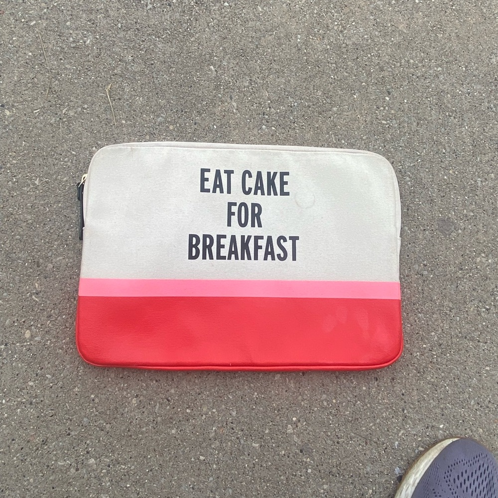 🌈 Kate Spade Laptop Case